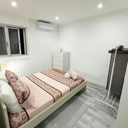 Πανσιόν Staysanto In Loures