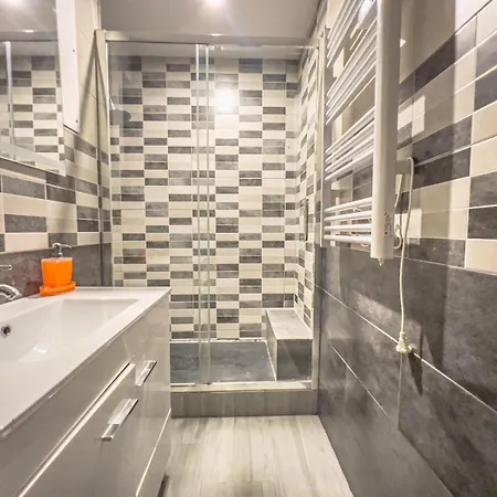 Πανσιόν Staysanto In *