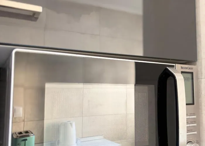 Staysanto In لوريس