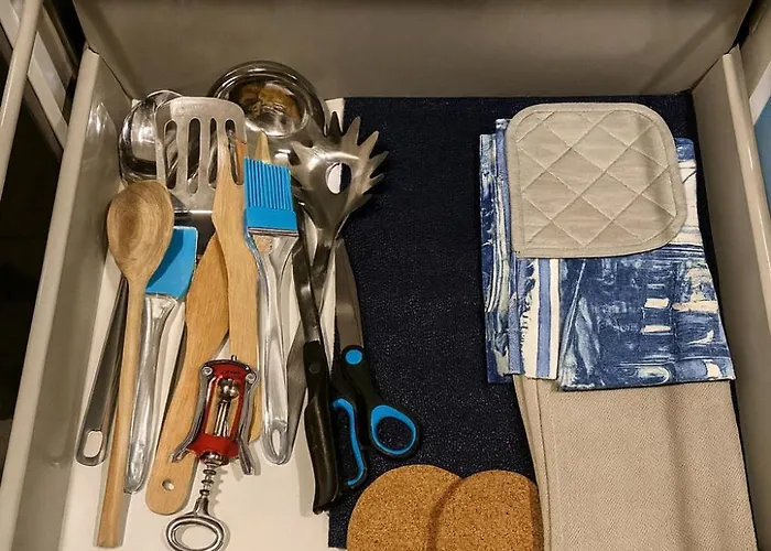 Staysanto In * لوريس